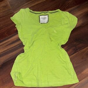 Abercrombie & Fitch Green Short Sleeve V-neck Tee